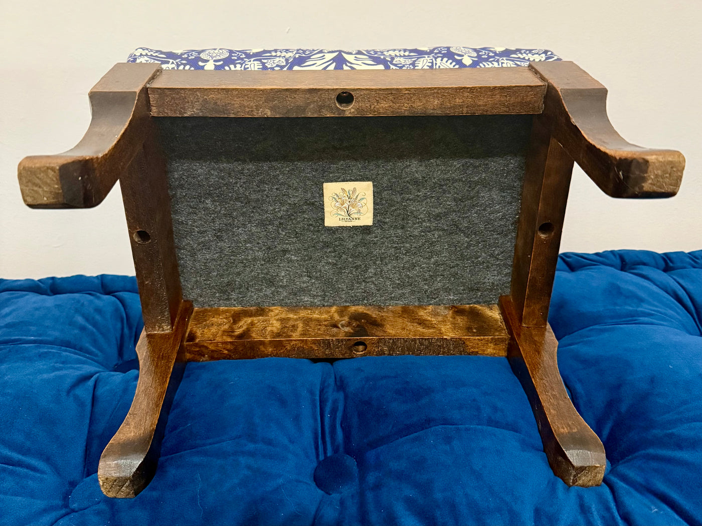 Aviary Damask Stool with Antique Base