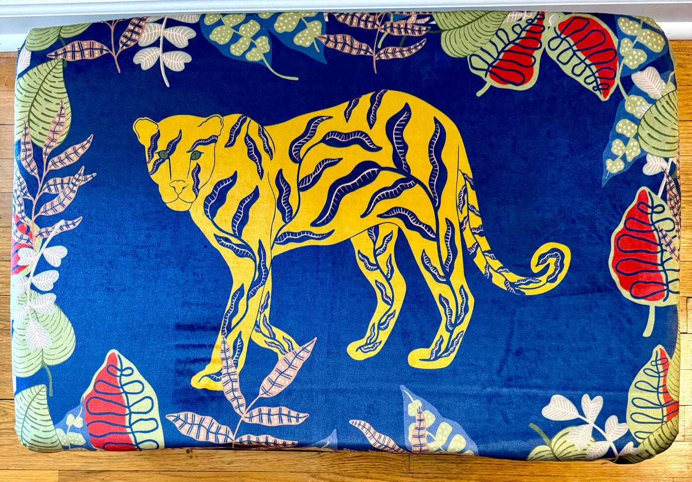 Jungle Flora Velvet Panther Stool