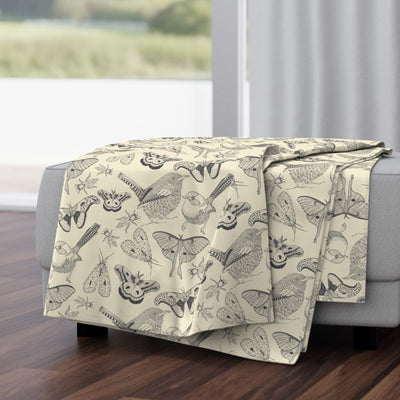 Garden Keepers Velvet Throw Blanket