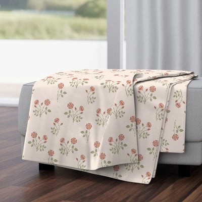 Rosehip Meadow Velvet Throw Blanket