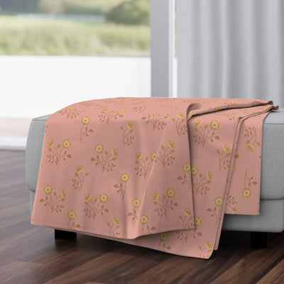 Rosehip Meadow Velvet Throw Blanket