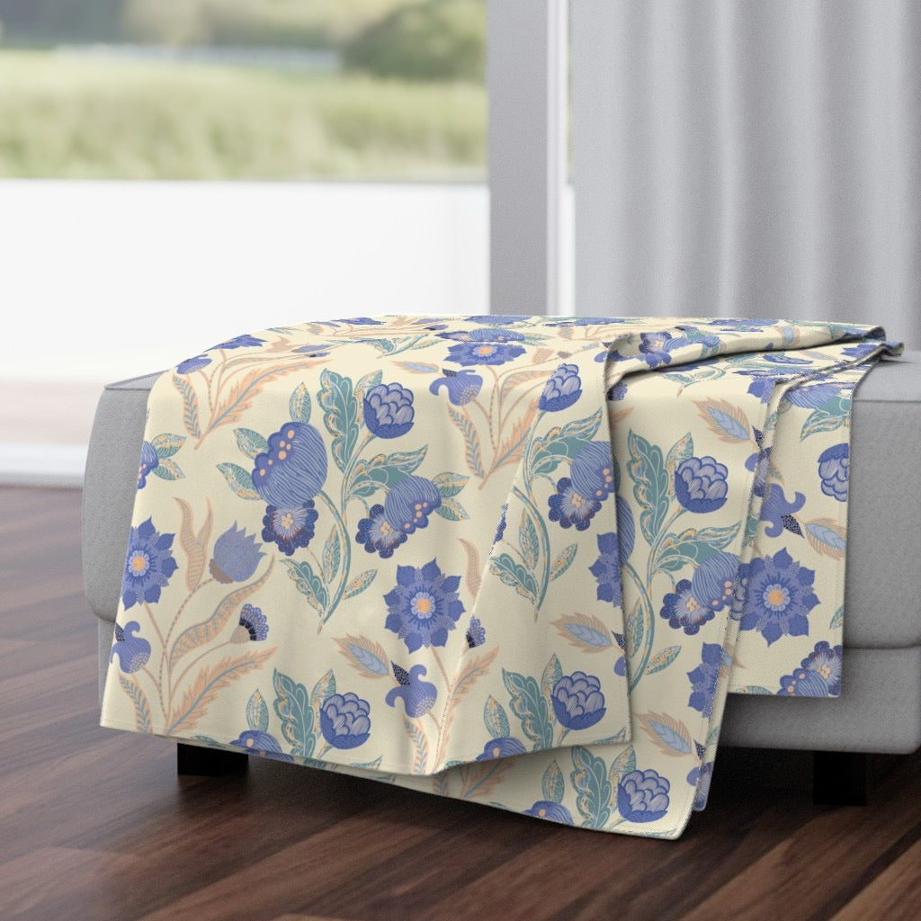 Eglantine Tangle Velvet Throw Blanket