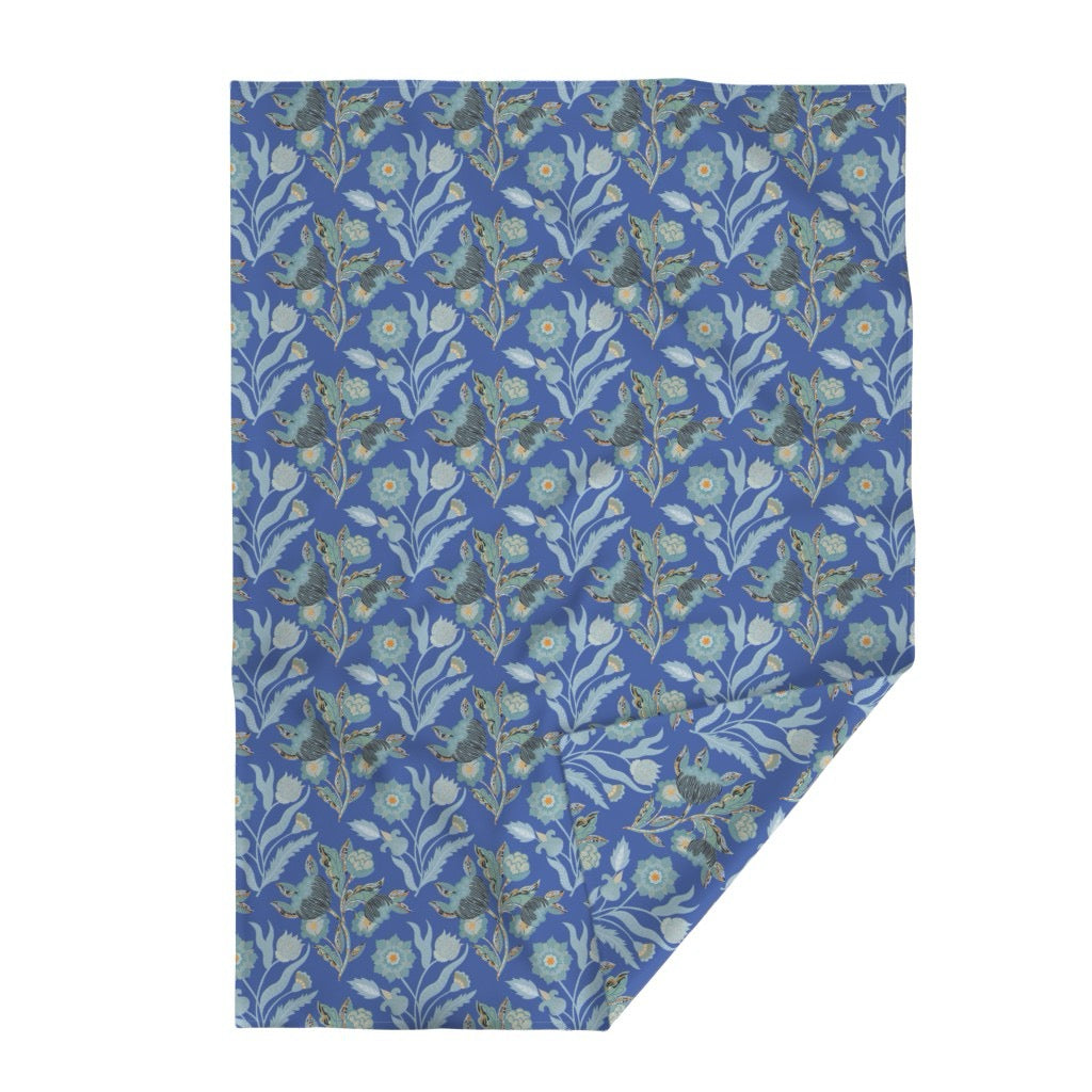 Eglantine Tangle Velvet Throw Blanket